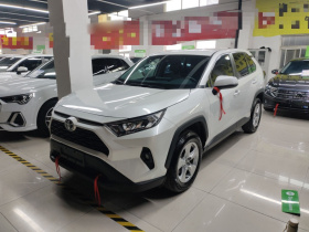 丰田 RAV4荣放 2023款 2.0L CVT两驱都市版