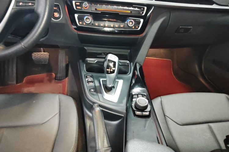 宝马3系 2017款 320Li 时尚型局部细节18