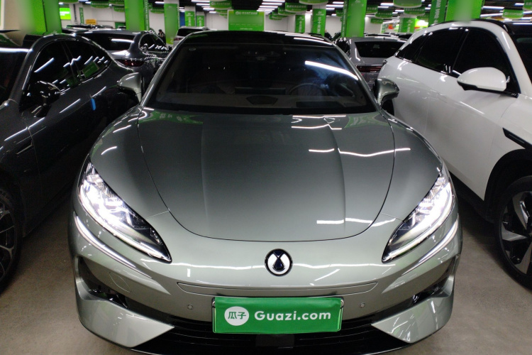 腾势Z9GT 2024款 1100四驱Ultra版车身外观2