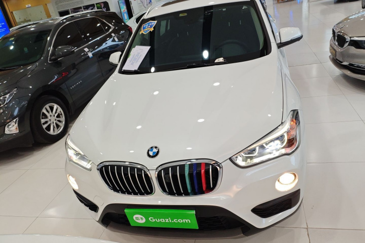 宝马X1 2019款 sDrive20Li 领先型车身外观2