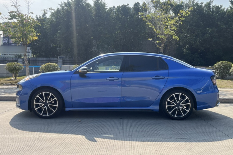 领克03 2020款 1.5TD DCT劲版车身外观6009