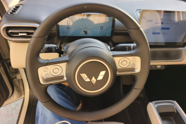 五菱汽车 五菱缤果PLUS 2024款 330km 五座版局部细节13