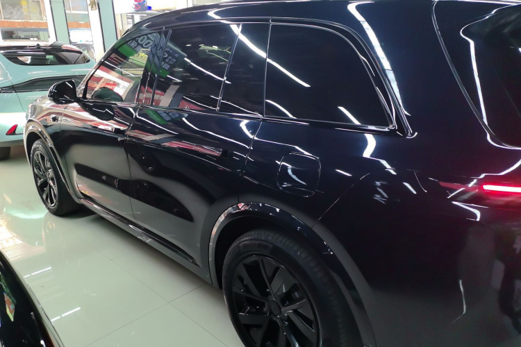 理想汽车 理想L8 2023款 Pro车身外观4