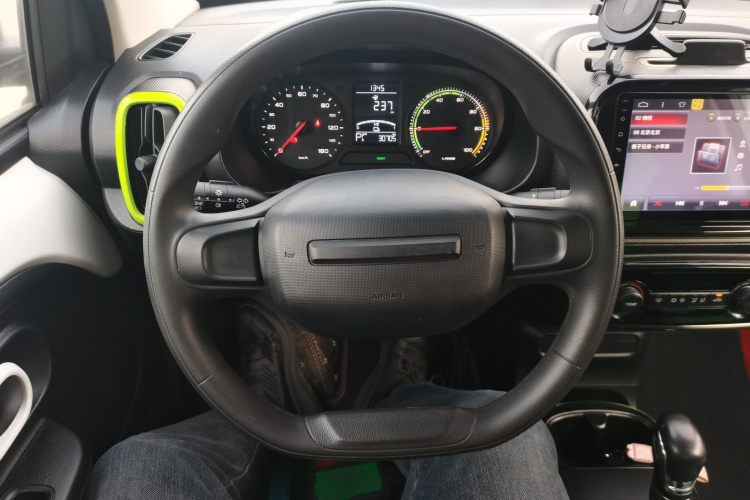 荣威 科莱威CLEVER 2021款 302km全能版中控内饰13