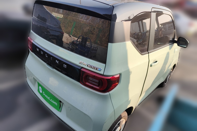 五菱汽车 宏光MINIEV 2021款 马卡龙臻享款 磷酸铁锂车身外观6005