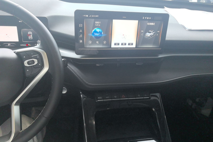 哈弗H6 2022款 第三代 1.5T 自动两驱Pro中控内饰12