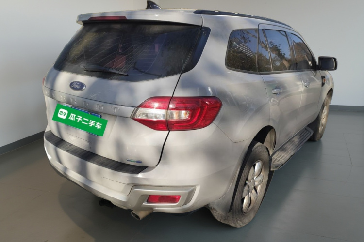 福特 撼路者 2017款 2.0T 汽油自动四驱菁英版 5座车身外观7