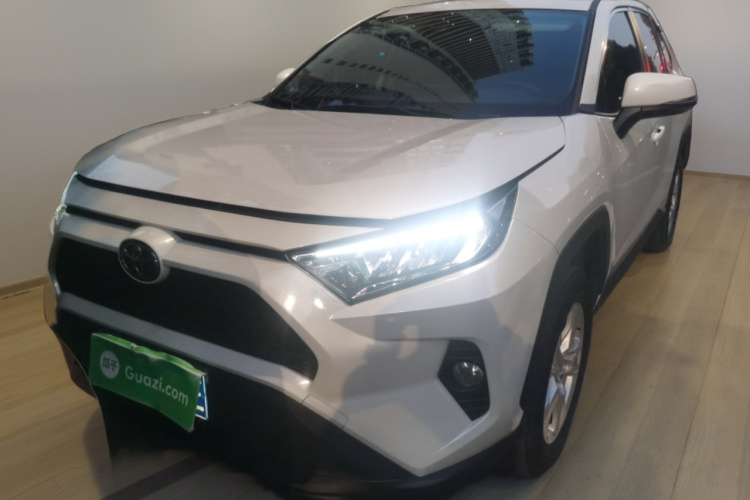 丰田 RAV4荣放 2022款 2.0L CVT两驱都市版车身外观2
