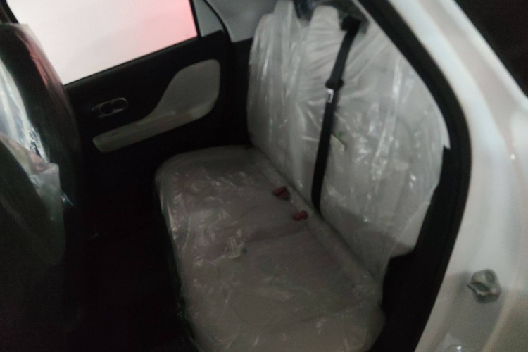 凯翼拾月 2025款 Mate 300km踏浪版中控内饰7003