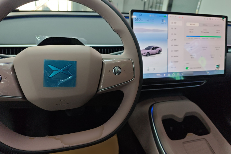 小鹏MONA M03 2025款 620 超长续航 Plus中控内饰12