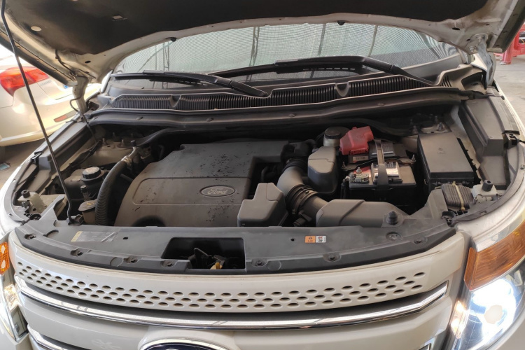 福特 探险者(进口) 2013款 3.5L 尊享型机舱底盘24