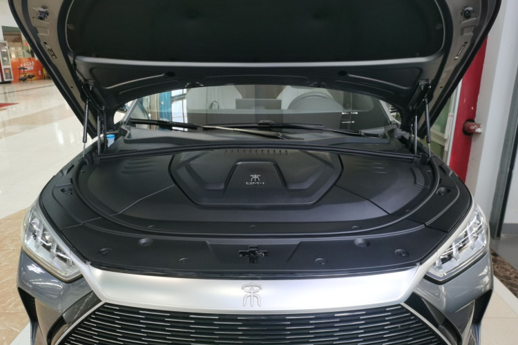 比亚迪 宋PLUS新能源 2021款 DM-i 51KM 尊荣型机舱底盘24