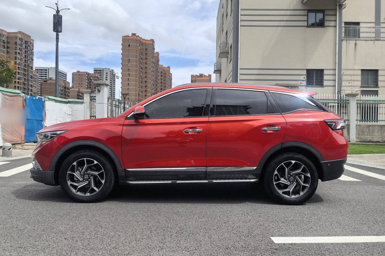 东风风神AX7 2019款 1.6T 自动AI领航型 国V车身外观6007