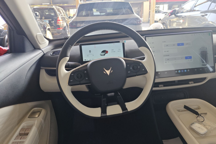 ARCFOX极狐 极狐T1 2025款 425 PRO中控内饰13