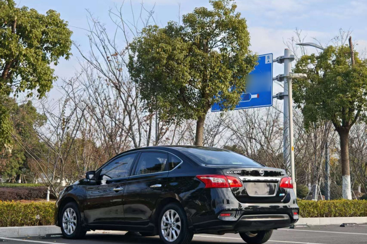 日产 轩逸 2018款 1.6XV CVT尊享版车身外观6006