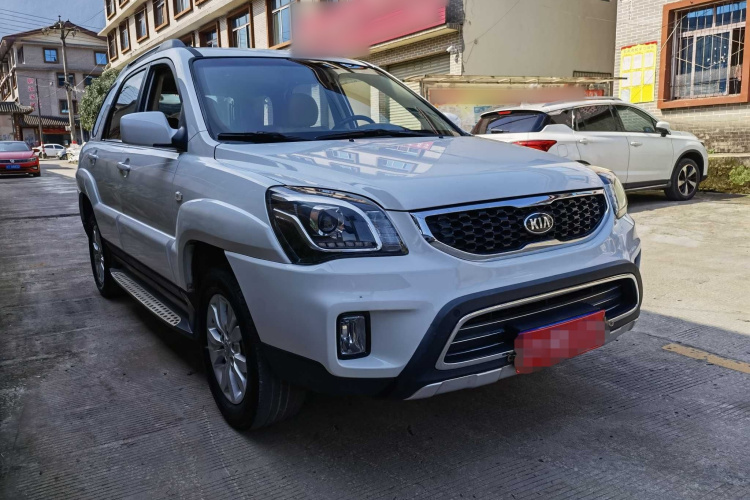 起亚 狮跑 2013款 2.0L 手动两驱版GL车身外观6005