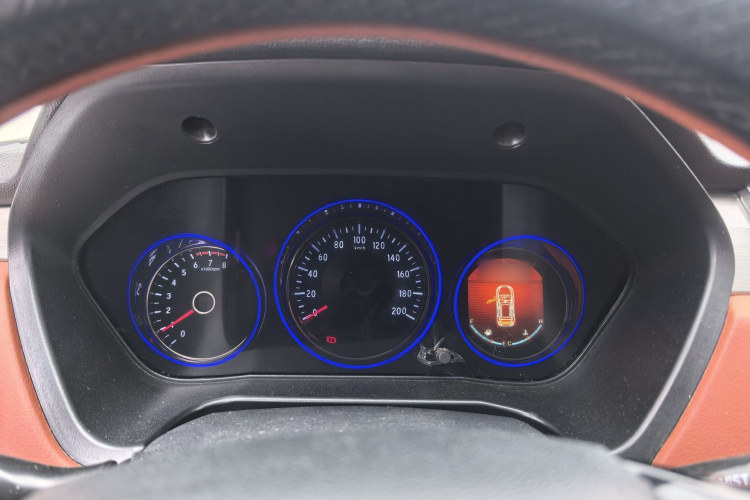 北汽幻速S3 2016款 S3L 1.5L 手动尊贵型局部细节14