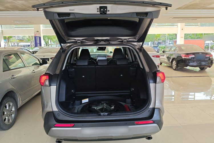 丰田 RAV4荣放 2022款 2.0L CVT两驱风尚Plus版局部细节23