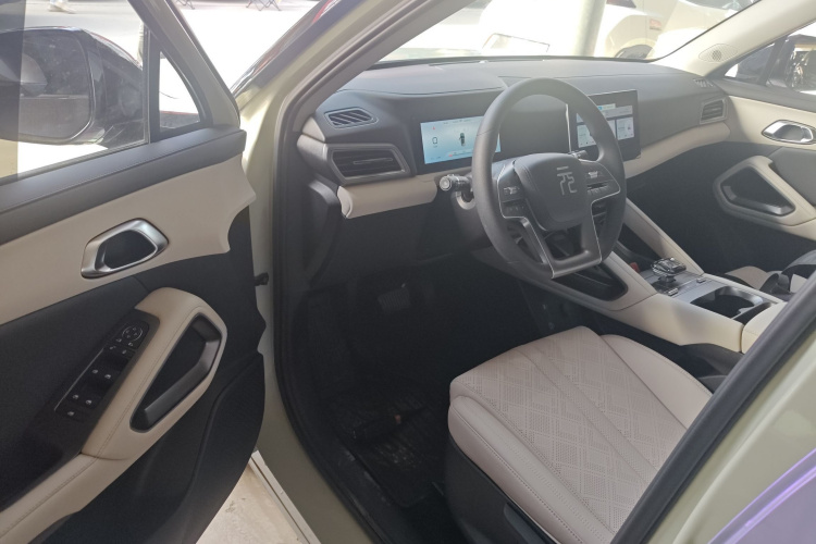 比亚迪 元UP 2024款 301KM 领先型中控内饰20