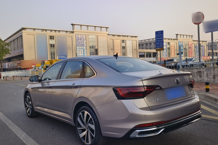 大众 速腾 2023款 300TSI DSG卓越版车身外观6002