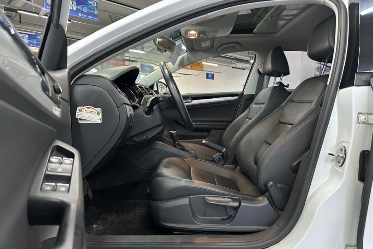 大众 速腾 2015款 1.6L 自动舒适型中控内饰7002