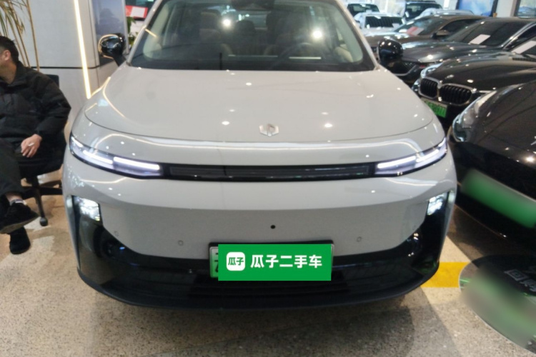 零跑汽车 零跑B10 2025款 510悦享版车身外观2