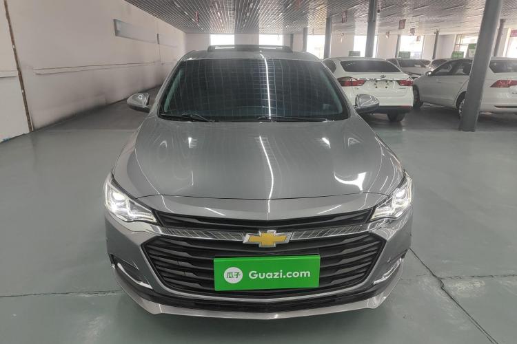 雪佛兰 科鲁泽 2022款 320 自动悦享天窗版车身外观2