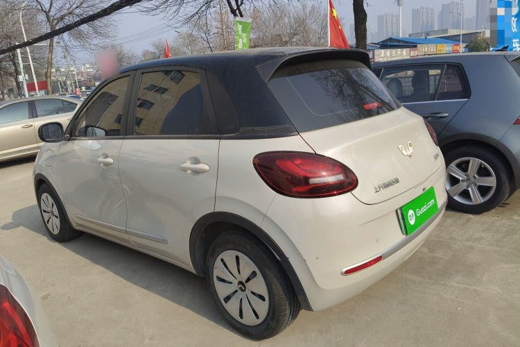 五菱汽车 五菱缤果 2023款 333km 快享款车身外观4