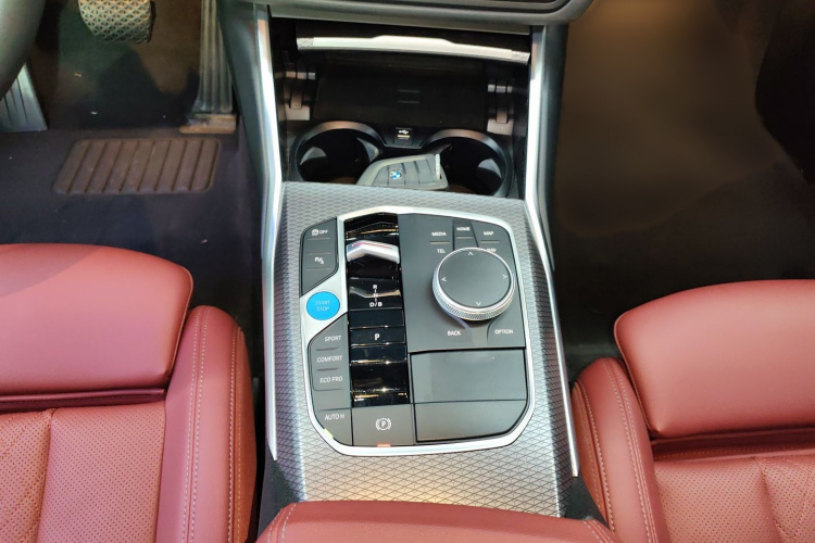 宝马i3 2024款 eDrive 40 L 曜夜套装局部细节18