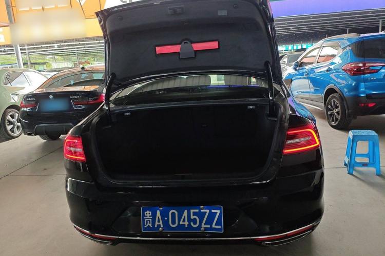 大众 迈腾 2019款 330TSI DSG 豪华型 国VI中控内饰23