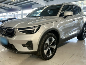 沃尔沃XC40 2023款 B4 四驱智雅豪华版