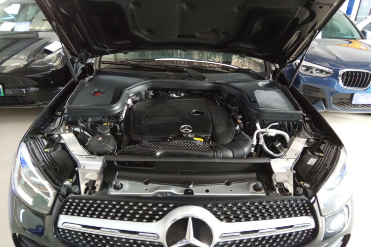 奔驰GLC 2022款 改款二 GLC 260 L 4MATIC 豪华型机舱底盘24