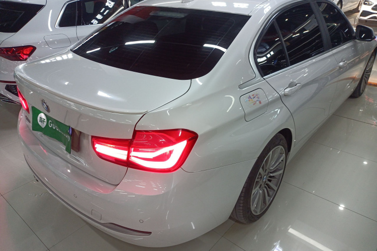 宝马3系 2019款 320Li xDrive 时尚型车身外观7