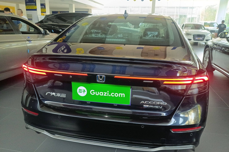 本田 雅阁新能源 2023款 2.0L e:PHEV 尊贵版车身外观6004