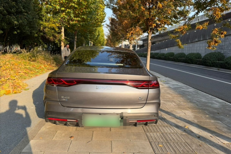 比亚迪 秦L 2024款 DM-i 80KM超越型车身外观6008