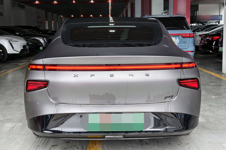 小鹏P7 2020款 670N车身外观6004