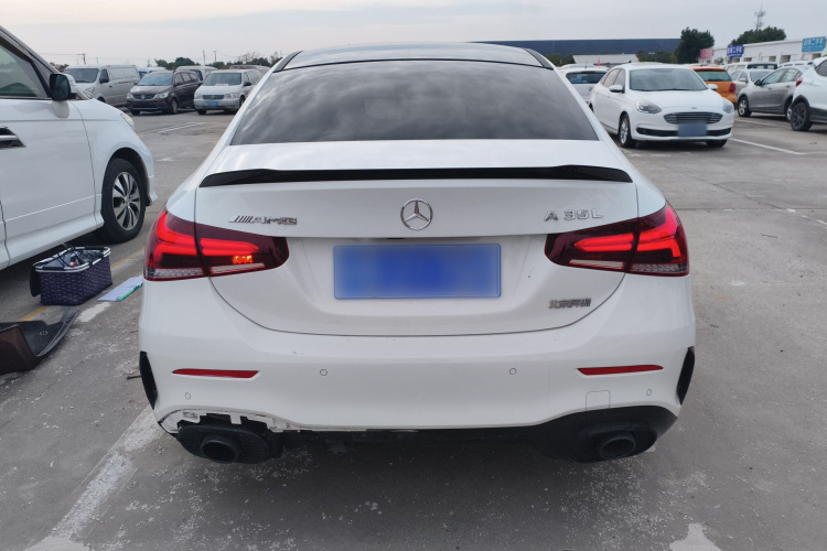 奔驰A级AMG 2022款 AMG A 35 L 4MATIC车身外观6