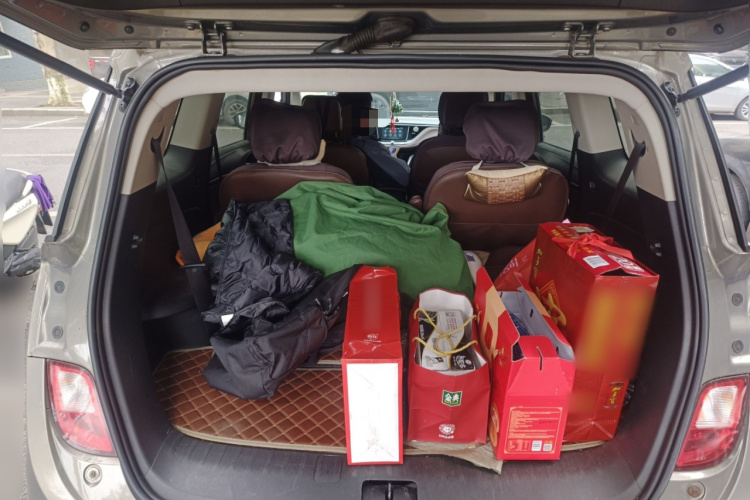 别克GL6 2018款 18T 6座豪华型中控内饰23