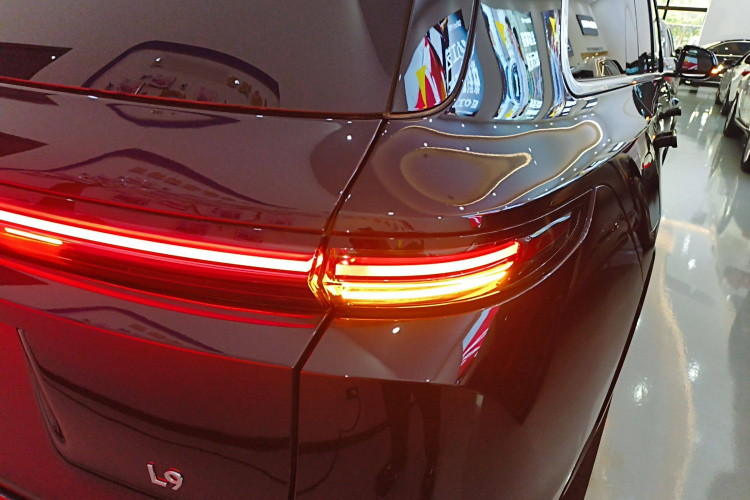 理想汽车 理想L9 2024款 Ultra车身外观6006