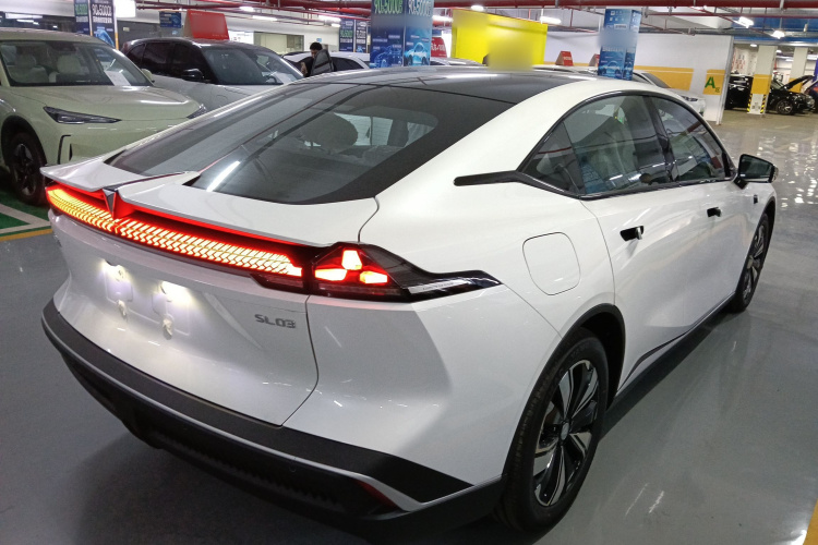 深蓝汽车 深蓝SL03 2025款 增程精英型车身外观6005