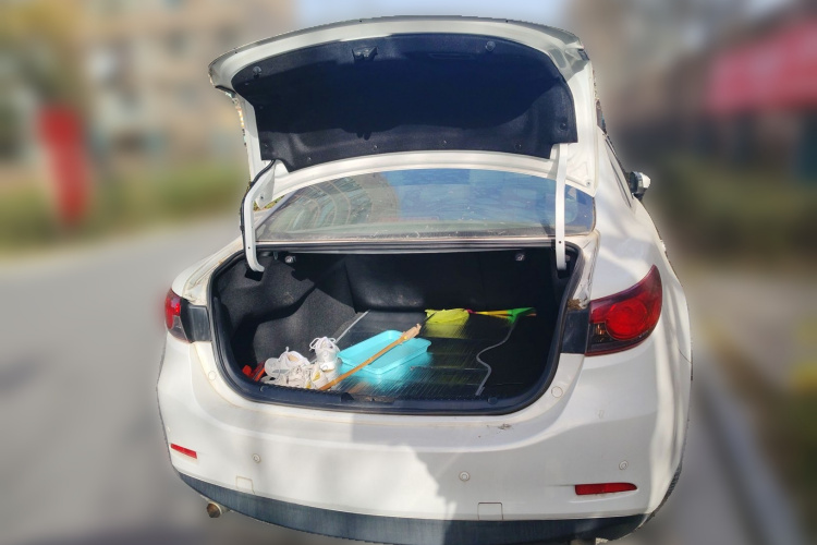 马自达 阿特兹 2014款 2.0L 蓝天豪华版局部细节23