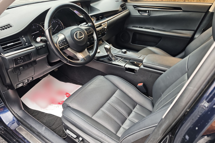 雷克萨斯ES 2015款 200 精英版中控内饰7002