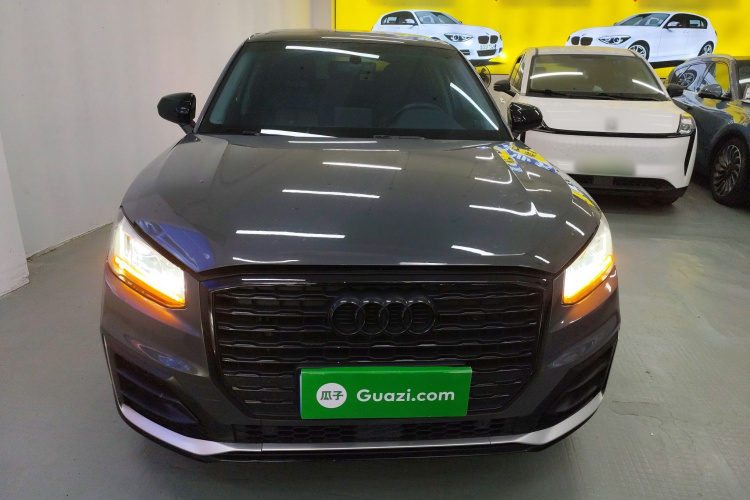 奥迪Q2L 2020款 35 TFSI 进取动感型车身外观2
