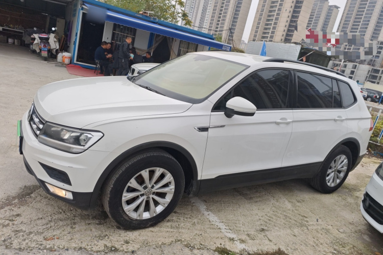 大众 途观L 2018款 330TSI 自动两驱风尚版车身外观6003