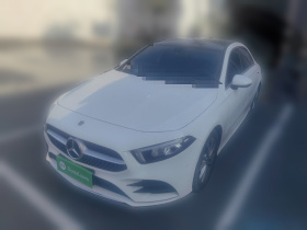 奔驰A级 2022款 改款 A 200 L 运动轿车时尚型