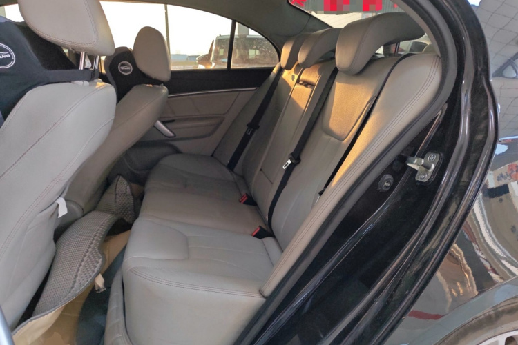 吉利汽车 帝豪 2016款 三厢 1.5L 手动豪华型中控内饰7004