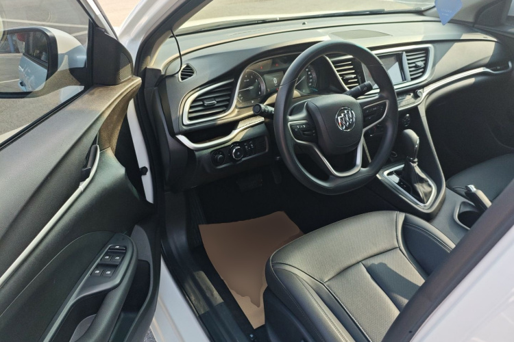 别克 英朗 2021款 改款 典范 1.5L 自动精英型中控内饰7003