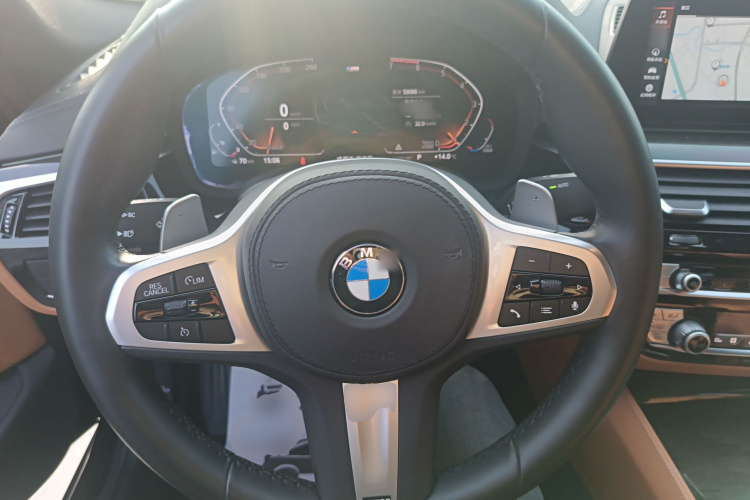宝马5系 2020款 530Li 尊享型 M运动套装中控内饰13
