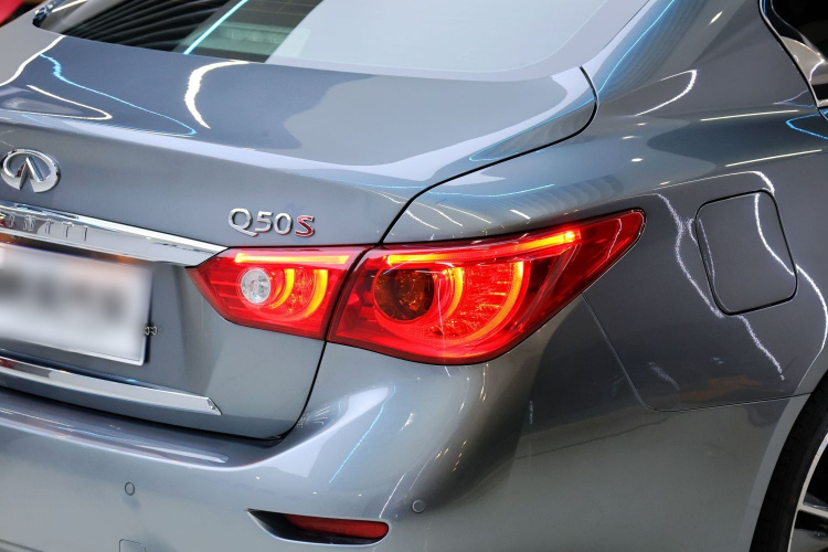 英菲尼迪Q50 2014款 3.7L 豪华运动版车身外观6011