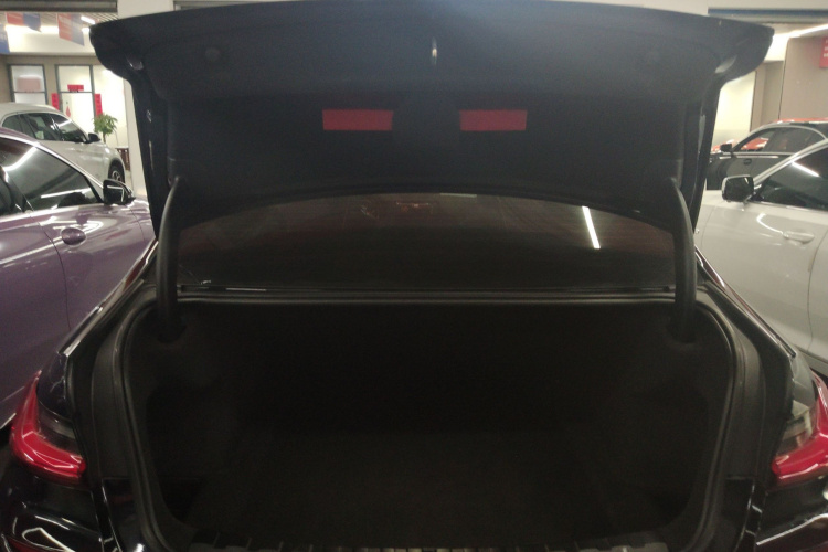 宝马3系 2021款 325Li xDrive M运动套装机舱底盘23